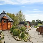 750 M2 Countryside Idyll With Activity *