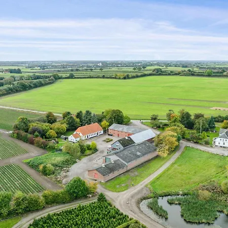 750 M2 Countryside Idyll With Activity Séjour à la ferme