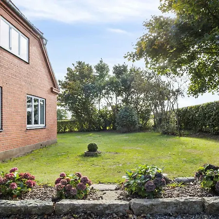 750 M2 Countryside Idyll With Activity Haderslev