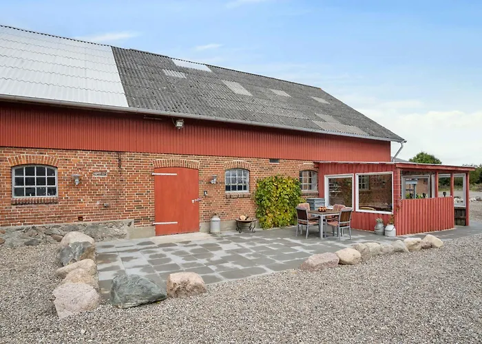 750 M2 Countryside Idyll With Activity Haderslev