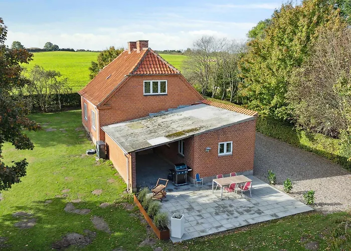 750 M2 Countryside Idyll With Activity Haderslev
